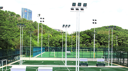 Apa saja persyaratan penerangan stadion?